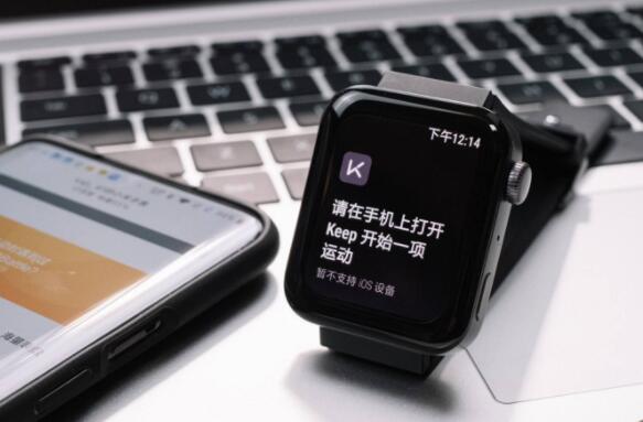 小米智能手表怎么充电