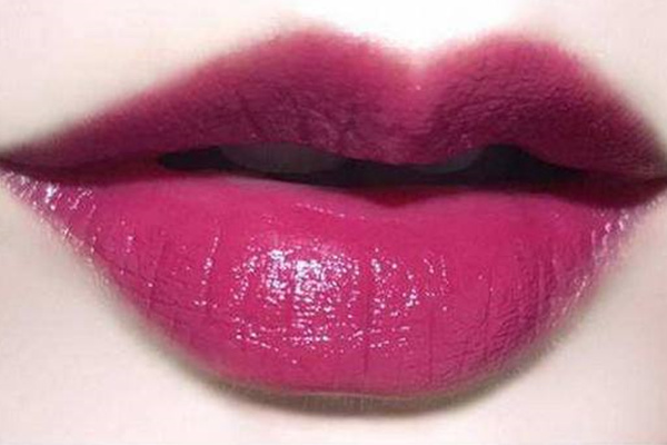 梅子色适合黄皮吗