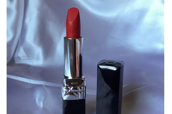 迪奥888口红有香味吗