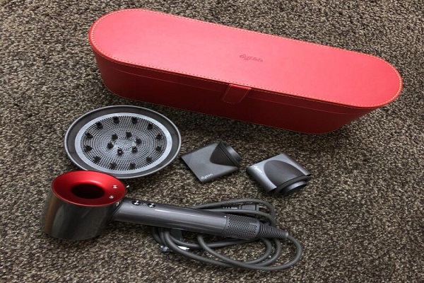 戴森吹风机的使用方法  第1张