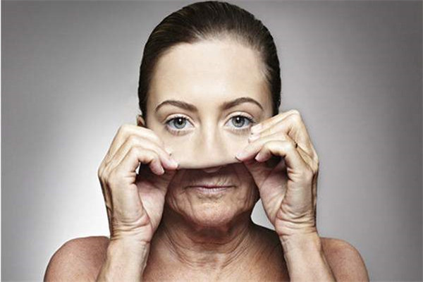 如何改善面部松弛