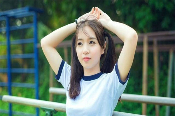 娇小圆脸适合什么发型