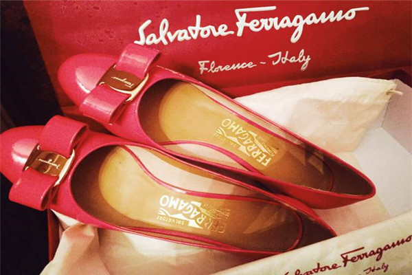 飞甩鸡毛是什么牌子