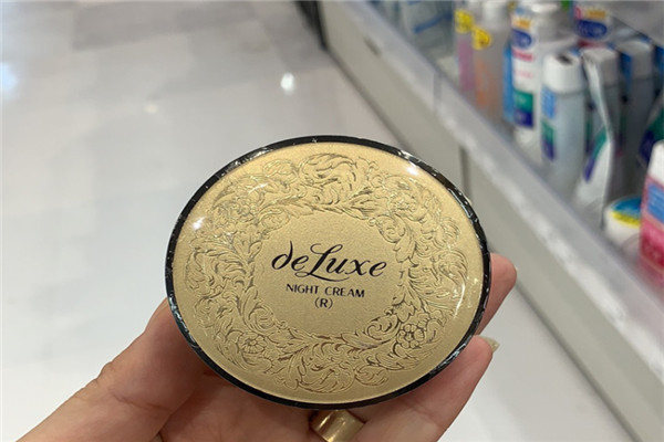 deluxe是什么品牌