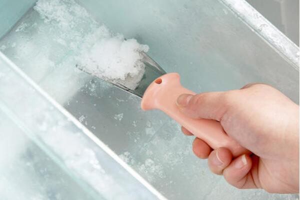 冰箱结冰怎么快速除冰  第1张