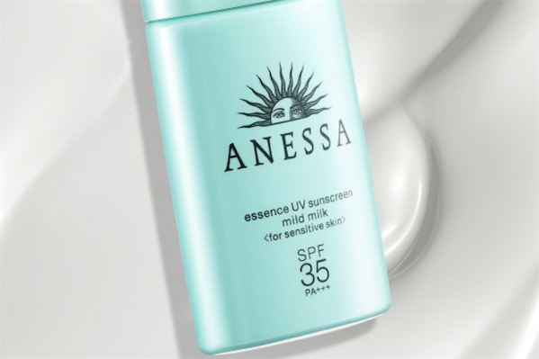 安耐晒蓝瓶是否需要卸妆